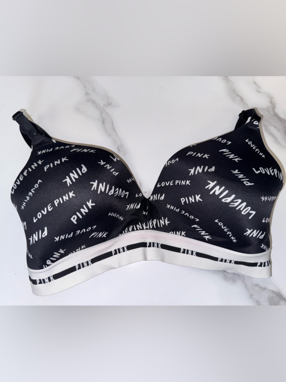 PINK Victoria's Secret (34D) Black & White Logo Pattern Wear Everywhere Bra